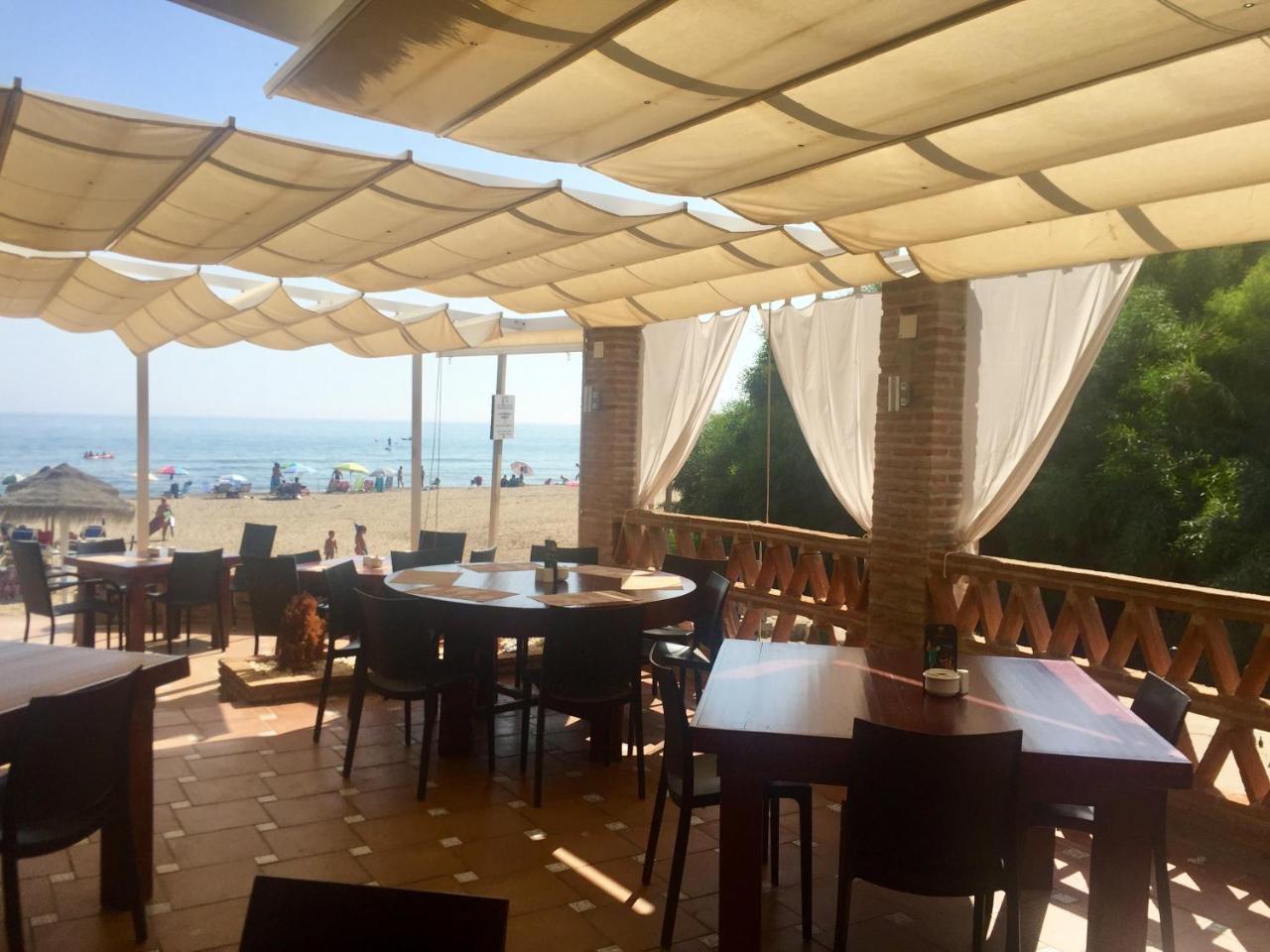 Appartamento Playa Real Marbella Esterno foto